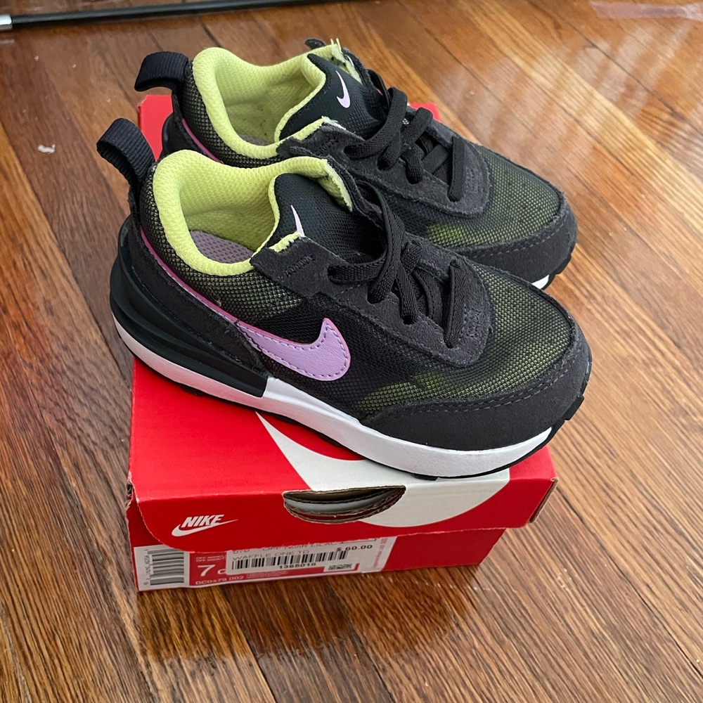 Nike Waffle Sneakers